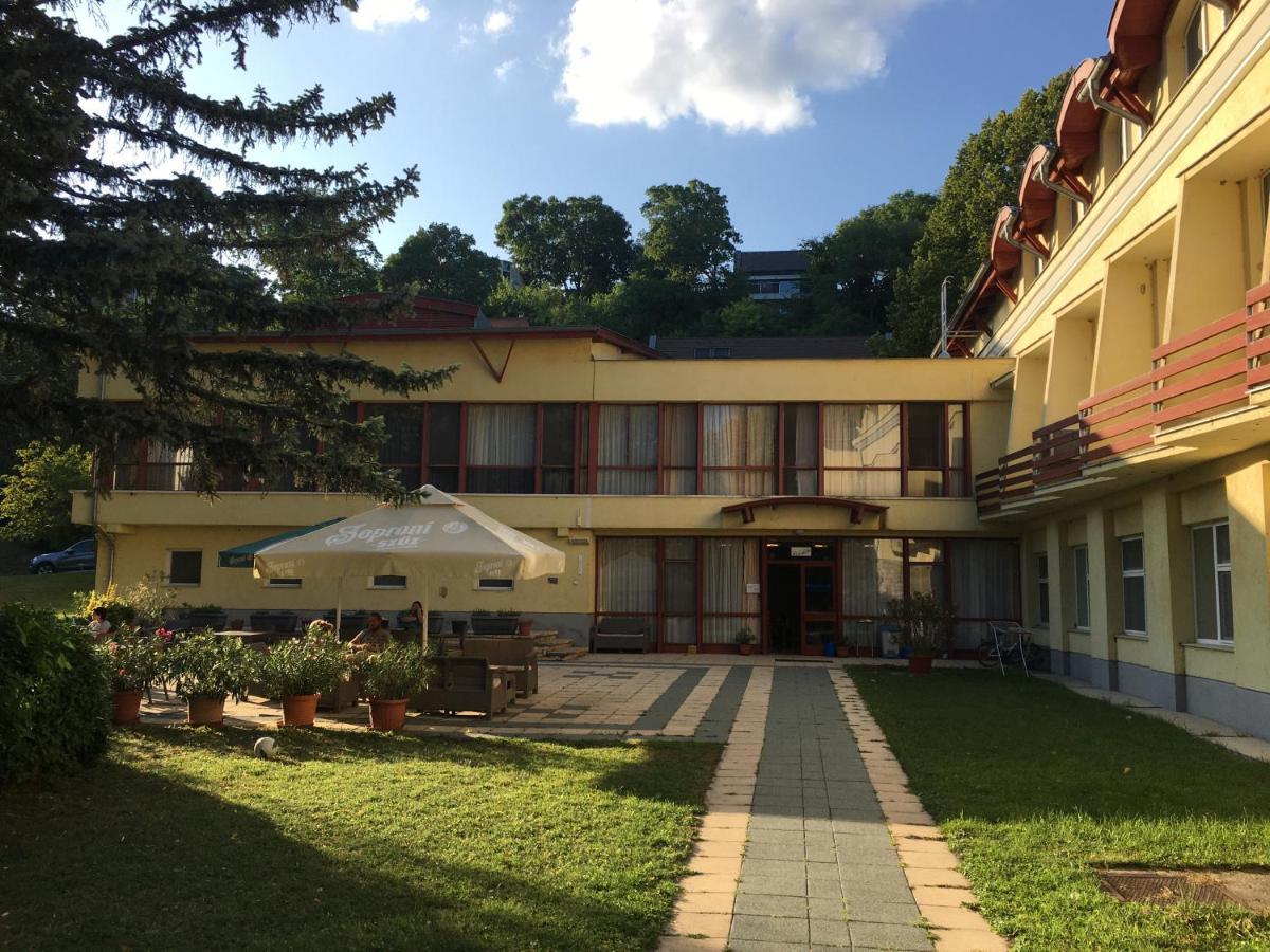 Hello Balcsi Apartmanhaz Tihany Exterior photo