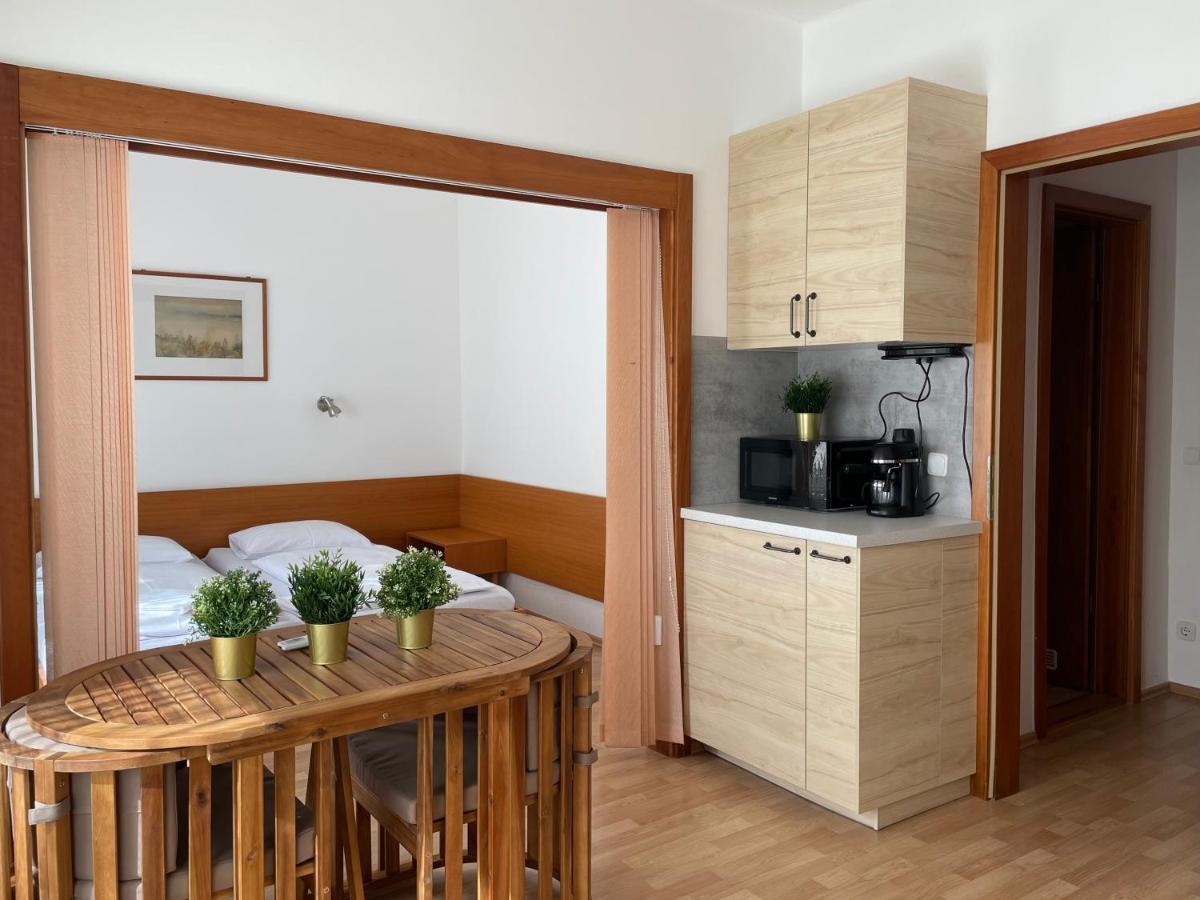 Hello Balcsi Apartmanhaz Tihany Exterior photo