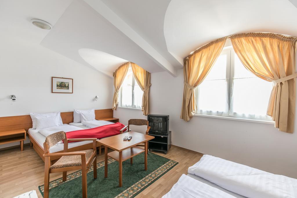 Hello Balcsi Apartmanhaz Tihany Exterior photo